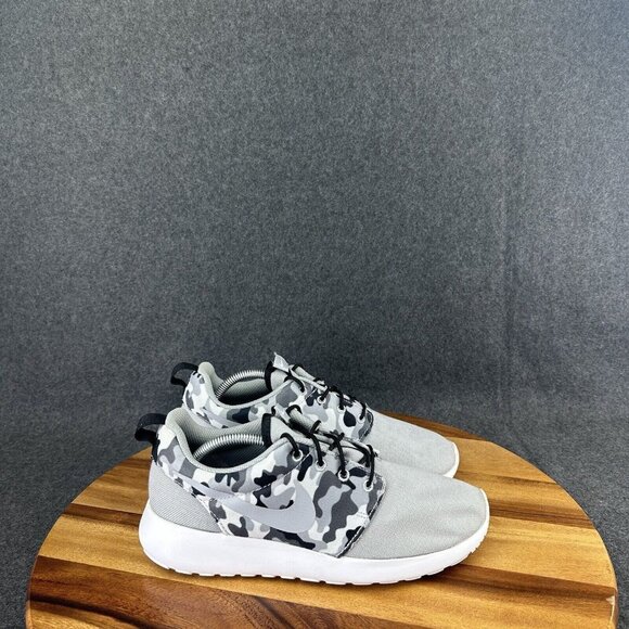 Nike Men's Roshe One SE Wolf Grey Black Camo Running Shoes 844687-013 Size 6.5 - Picture 11 of 12